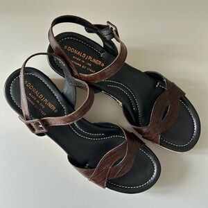 Donald J Pliner Sha Sandals 9M